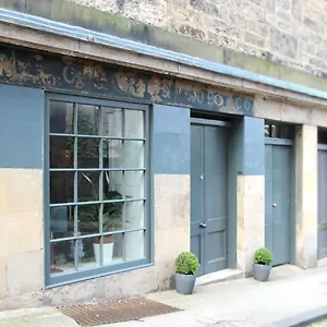 Boutique Bothy - Unique Bolthole In The New Town Apartment